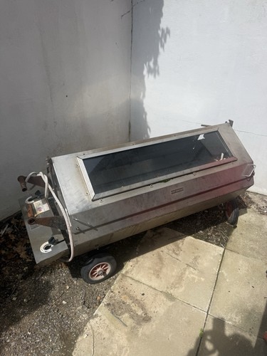 Spitting pig hog roast - spitting,