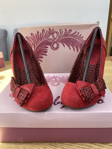 Ruby shoo ted - shoo,