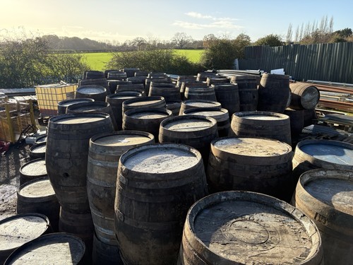 Solid oak barrels - solid,
