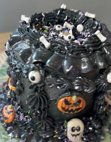 Halloween mini cake