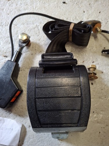 Triumph tr7 coupe seatbelt - triumph, lh