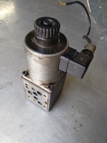 Solenoid hydraulic valve from