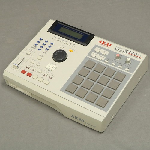Akai mpc2000xl 32mb - akai,