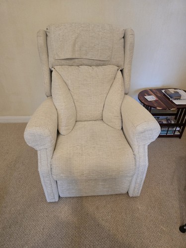 Electric riser and - riser, recliner