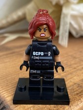 LEGO Super Heroes Barbara Gordon - SWAT Vest Minifigure sh328 from Set 70908