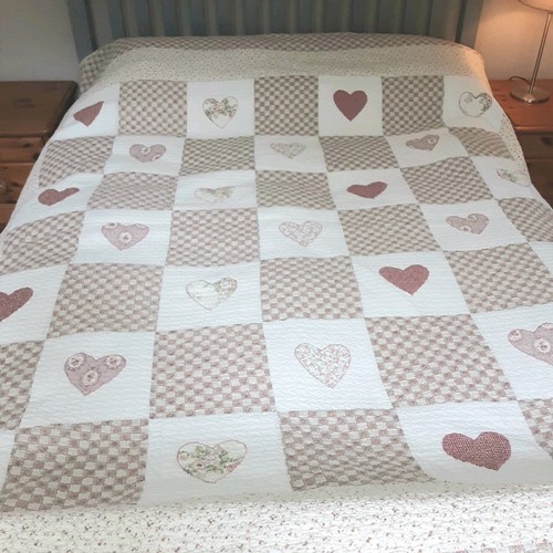 Vintage patchwork quilt hearts - vintage,