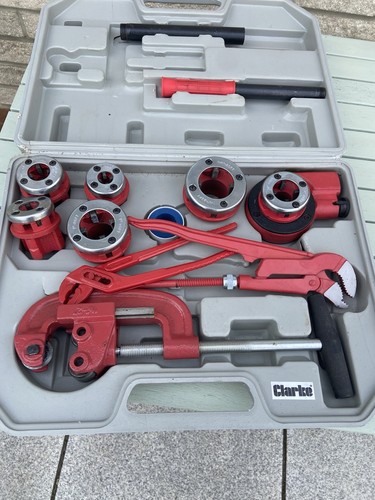 Pipe threading kit pieces - threading, 10