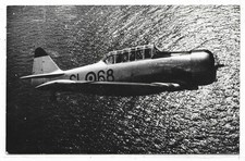 AIRPLANES (007) - TECXAN T-6 AIRCRAFT flying over Gallipoli (written on the back- Fp/Non Vg