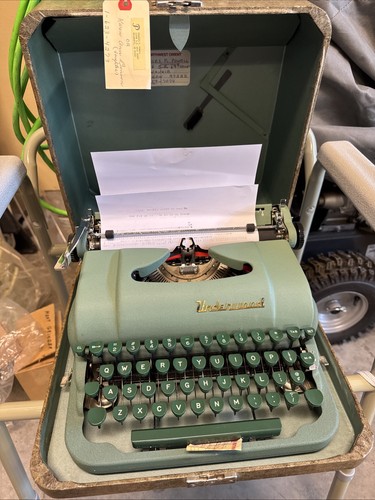 1950 underwood deluxe - 1950's,