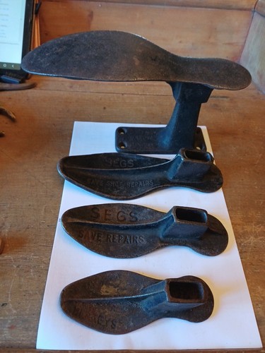 Four vintage cast iron segs - vintage,