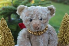 Gorgeous antique white Steiff