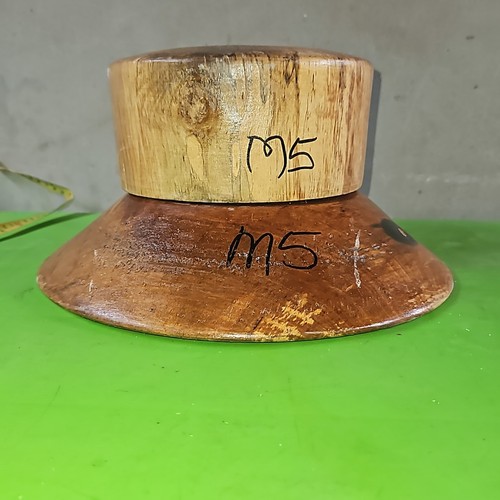Wooden hat block - ,