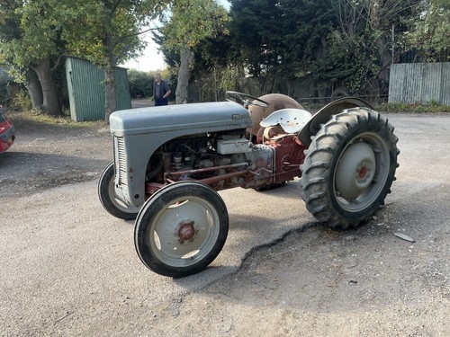 Tractor messy ferguson petrol - tractor,