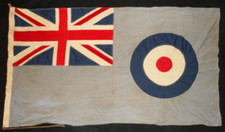 BRITISH MILITARY CAP BADGES, RAF Squadron Base Ensign, 1943
