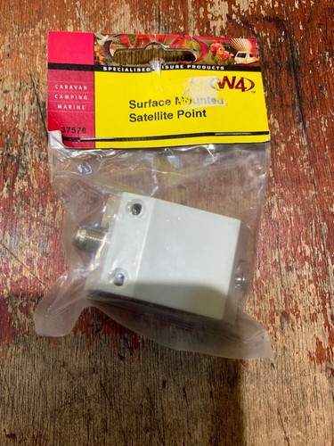 Surface mounted satellite - w4,