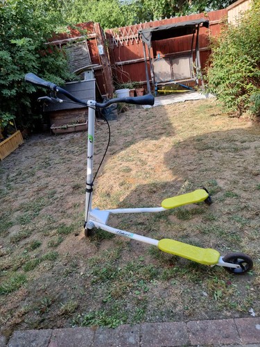 Pre owned fliker excellent - pre,