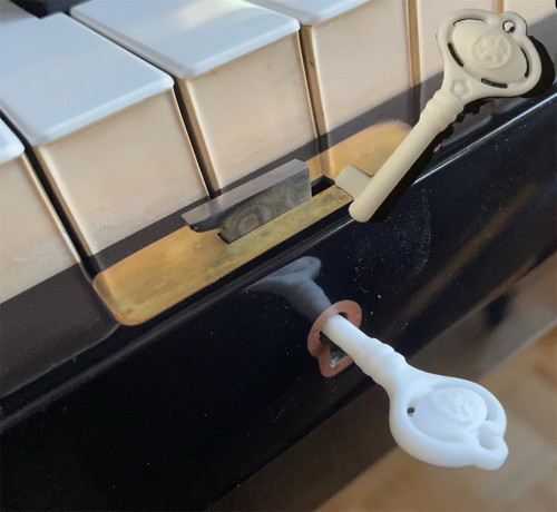 Yamaha upright piano locking - yamaha,