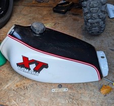 Yamaha XT 250 3Y3 4Y1 Black Painted Alloy & Polished Petrol Tank 1980-1990 Model