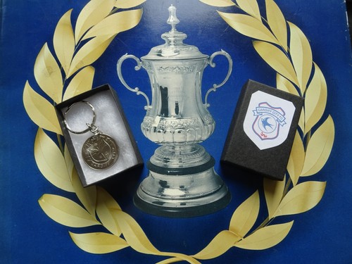 Vintage cardiff city esso - vintage,