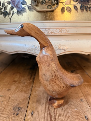 Vintage hand carved - hand, natural