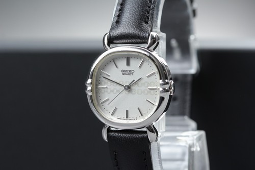 Vintage 1980 seiko laurier - vintage,