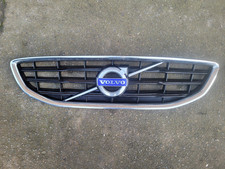 Volvo V40 Front Grille