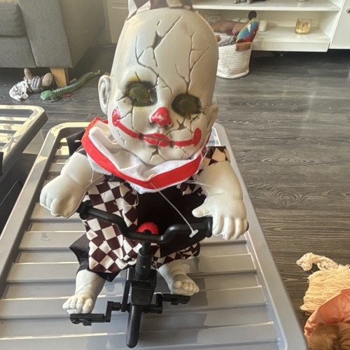 Living dead dolls - living, figure