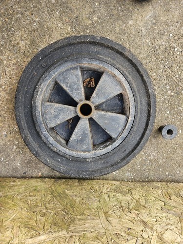 Rubber wheel stop bung for - &,