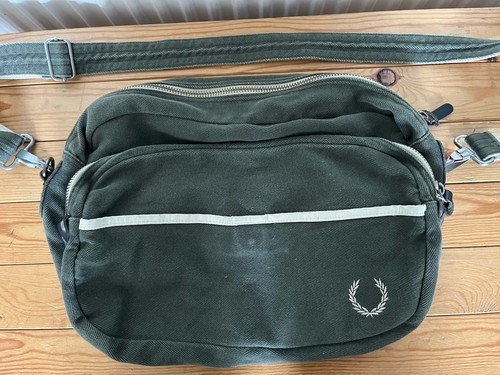 Fred perry vintage - 💙,
