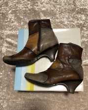 Hispanitas Size UK 5 Brown
