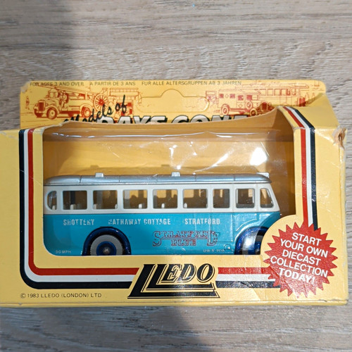 Lledo diecast bus model - bus,