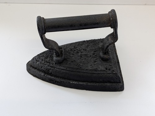 Vintage black cast iron flat - black,