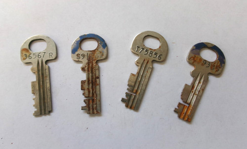 Pay phone key lot - lot, 4