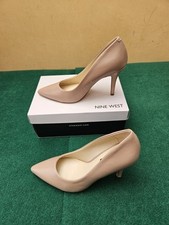 NINE WEST Flax Ladies Size 5.5