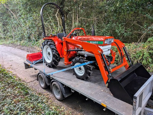 Compact tractor loader kubota - tractor,