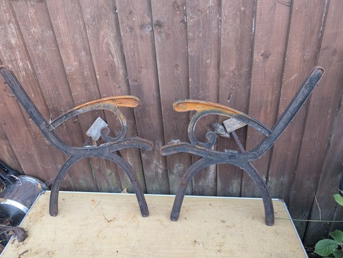 Vintage cast iron art - art, deco
