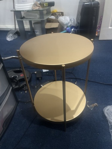 Round gold metal tier side - gold,