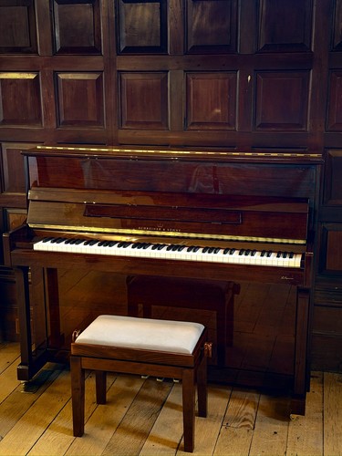 Upright piano schreiner - piano,