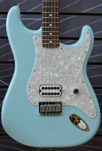 Fender tom delonge - fender,