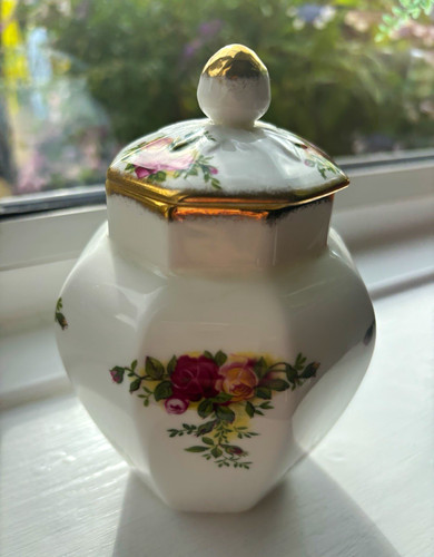 Royal albert old - royal, roses