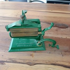 A CROWN - fabric pleating