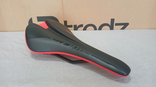 Giant contact neutral - giant, saddle