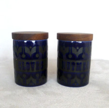 Hornsea Heirloom Blue Spice Jars x 2. Vintage. Wooden Lids. Nutmeg & Cloves. 7cm