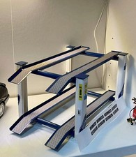 1/18 Scale 4 post garage 2