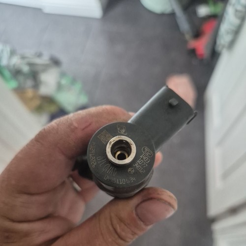 Diesel fuel injector vivaro - injector,