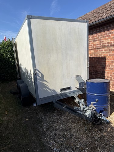Knott 2500kg cargo - 2500kg, box