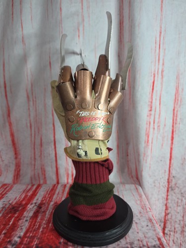 Robert englund signed freddy - englund,
