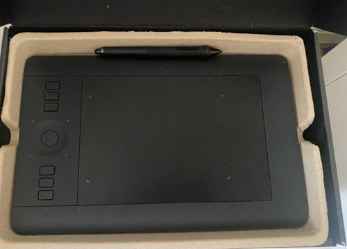 Wacom intuos pro - wacom,