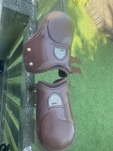 Versus carbon nero line brown - line,