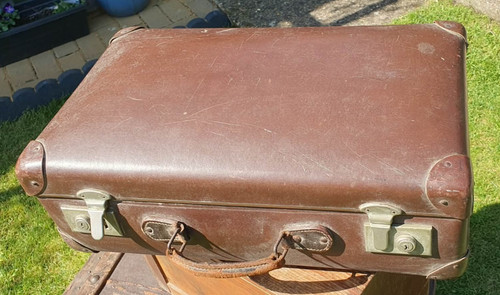 Vintage globetrotter brown - vintage,